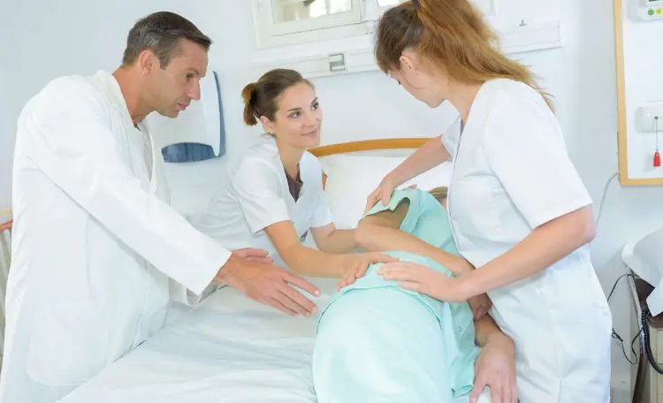 درمان زخم بستر در منزل یا کلینیک